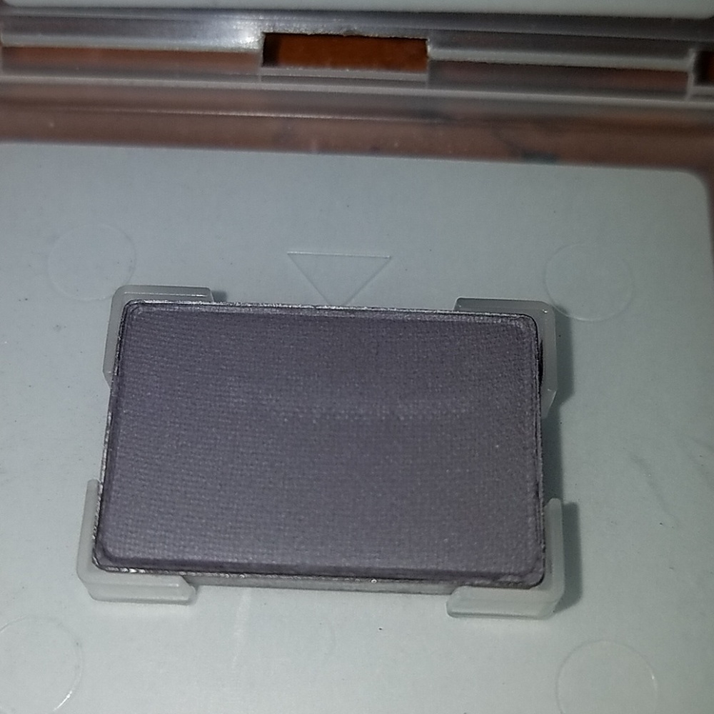 Mineral color Mary Kay eyeshadow